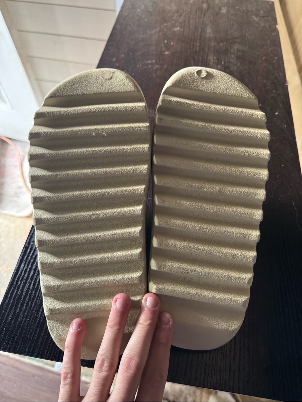 Adidas Yeezy Slides - New - Picture 6 of 6